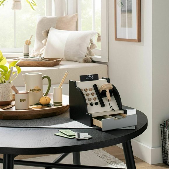 Hearth and Hand with Magnolia Kids Toy Lemonade Set (13 pieces) - Picture 3 of 3